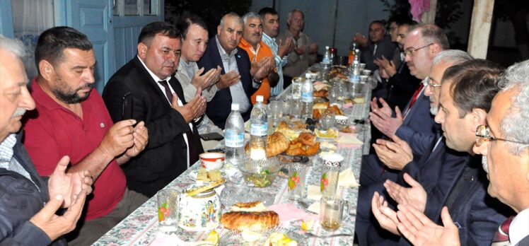 Türkiye'nin Bişkek Büyükelçisi Doğan ramazanın son iftarını Kırgızistan'daki Karadeniz Türkleriyle yaptı