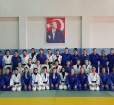 Ümit ve genç kadın milli judocular, Azerbaycanlı judocularla Trabzon'da ortak kampa girdi