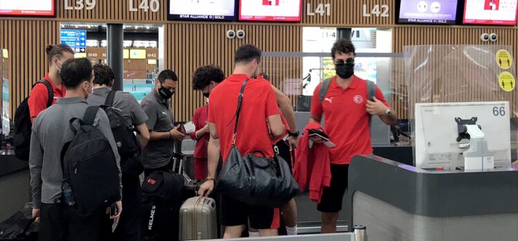 A Milli Erkek Basketbol Takımı'nın, Kanada yolculuğu başladı