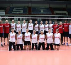 A Milli Kadın Voleybol Takımı'nda 2. grubun hazırlık kampı sona erdi