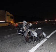 Ankara Çevre Yolu'nda otomobil TIR'a arkadan çarptı: 3 ölü, 1 yaralı