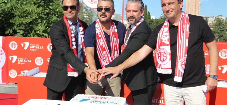 Antalyaspor ile Fraport TAV arasındaki isim sponsorluğu sözleşmesi uzatıldı