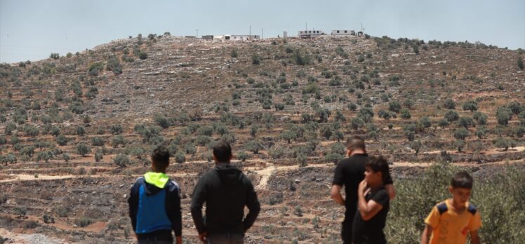 Batı Şeria'nın Nablus kentindeki Filistinliler, Yahudi yerleşim birimlerine canları pahasına karşı çıkıyor