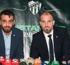 Bursaspor, teknik direktör Mustafa Er ile sözleşme imzaladı