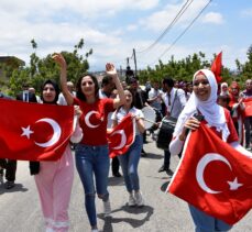 Büyükelçi Ulusoy Lübnan'ın kuzeyindeki Türkmen köylerini ziyaret etti