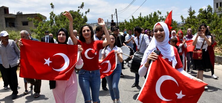 Büyükelçi Ulusoy Lübnan'ın kuzeyindeki Türkmen köylerini ziyaret etti