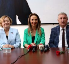 CHP Kadın Kolları Genel Başkanı Nazlıaka, Kayseri'de partilileriyle bir araya geldi