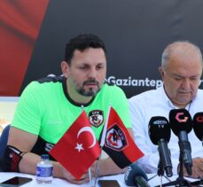 Gaziantep Başkanı Akınal ve teknik direktör Bulut, gazetecilerle buluştu