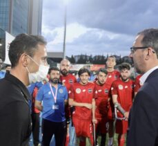 Gençlik ve Spor Bakanı Mehmet Muharrem Kasapoğlu, Ampute Futbol Süper Ligi maçını izledi