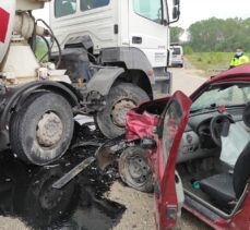 Kastamonu'da beton mikseriyle hafif ticari araç çarpıştı: 1 ölü