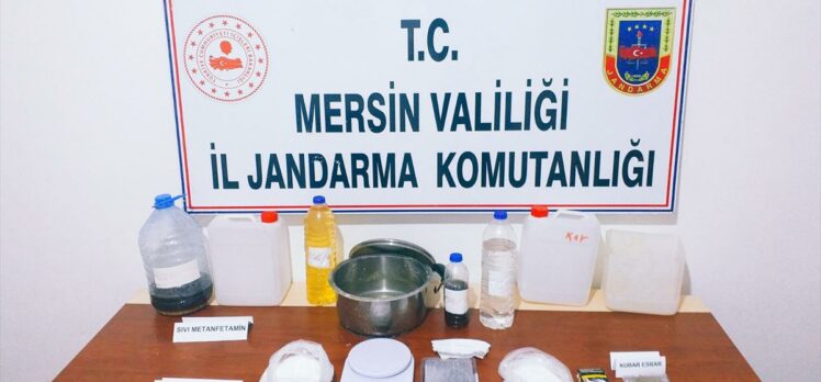 Mersin'de sentetik uyuşturucu üretip sattıkları iddiasıyla 4 zanlı yakalandı