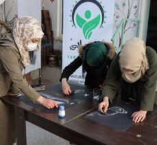 Suriyeli ressamdan tuz tanelerine estetik dokunuş