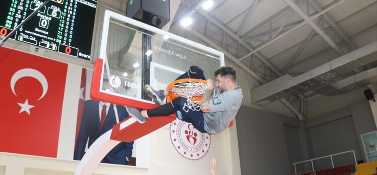 Tekerlekli Sandalye Basketbol Süper Ligi'nde şampiyon İzmir Büyükşehir Belediyespor oldu