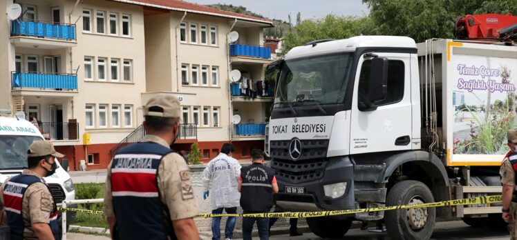 Tokat'ta çöp kamyonu yayalara çarptı: 1 ölü, 1 yaralı