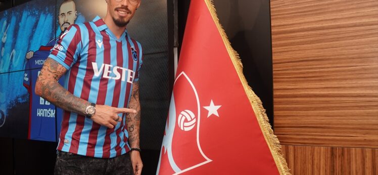 Trabzonspor, Hamsik ile sözleşme imzaladı