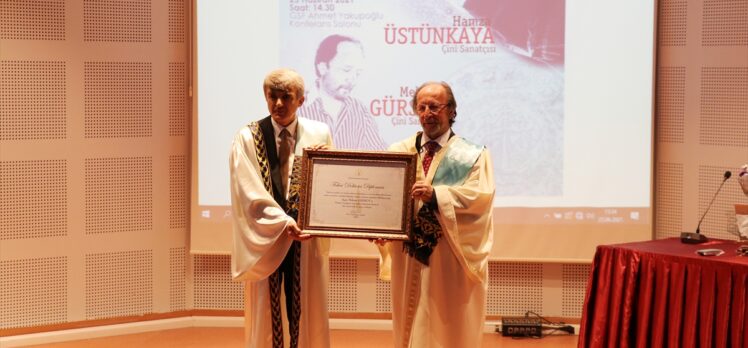 UNESCO ödüllü çini sanatçıları Üstünkaya ve Gürsoy'a “Fahri Doktora Diploması” verildi