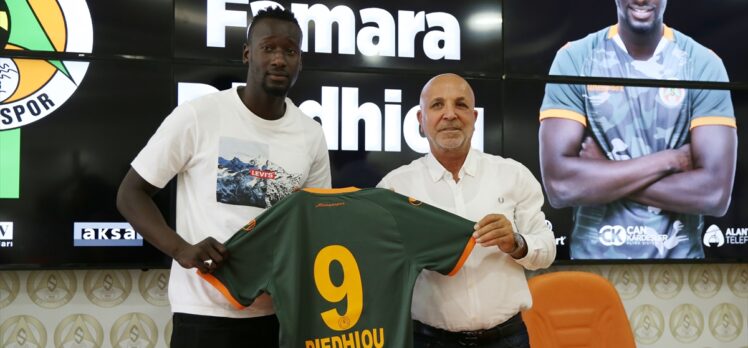 Alanyaspor, Senegalli Famara Diedhiou'yu transfer etti