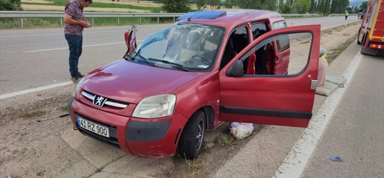 Amasya'da  tır ile hafif ticari araç çarpıştı: 2 ölü, 3 yaralı