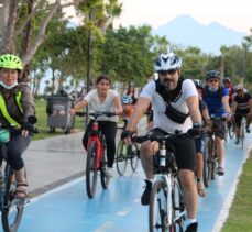 Antalya'da “15 Temmuz Demokrasi ve Milli Birlik Günü” dolayısıyla bisiklet turu düzenlendi