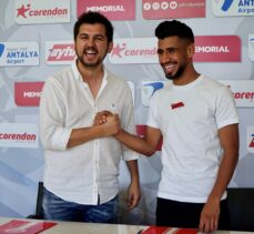 Antalyaspor, Cezayirli futbolcu Houssam Ghacha'yı transfer etti