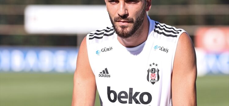 Beşiktaş'ın yeni transferi Kenan Karaman: “Beşiktaş ısrarla beni transfer etmek istedi”