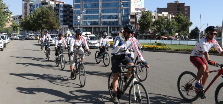 “Bitlis Nemrut'tan, Adıyaman Nemrut'a Pedallıyoruz” ekibi Batman'a ulaştı