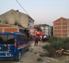 Bursa’da bir depoda çıkan yangın söndürüldü