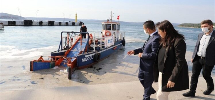 Çanakkale Boğazı'nda müsilaj temizlik çalışmalarında “deniz süpürgesi” kullanılmaya başlandı