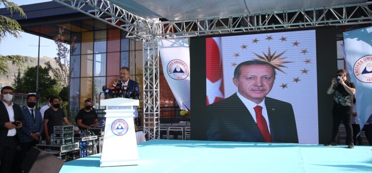 Cumhurbaşkanı Erdoğan, Kayseri'deki hastane açılış törenine telefon bağlantısıyla katıldı