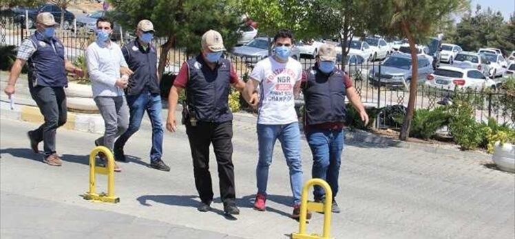 Kahramanmaraş'ta terör örgütü DEAŞ operasyonunda yakalanan 2 zanlı tutuklandı