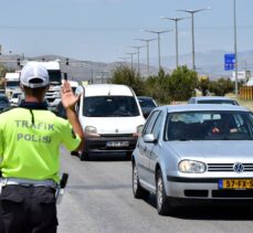 “Kilit kavşak” Kırıkkale'de bayram öncesi trafik yoğunluğu arttı