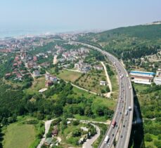 Kocaeli'de bayram tatili nedeniyle akıcı trafik yoğunluğu yaşanıyor