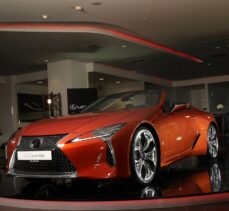 Lexus, üstü açılan otomobili “Lexus LC 500 Convertible”ı Türkiye'de satışa sundu