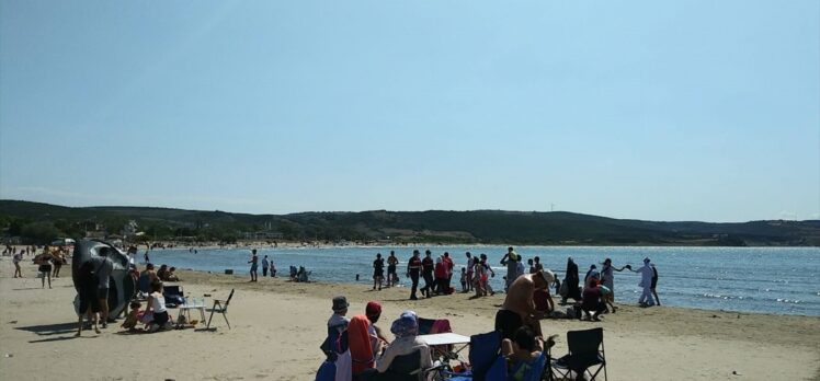 Mudanya'da olumsuz hava koşulları nedeniyle bazı plajlarda denize girilmesine izin verilmiyor