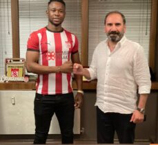 Sivasspor, Nijeryalı oyuncu Leke Samson James'i transfer etti