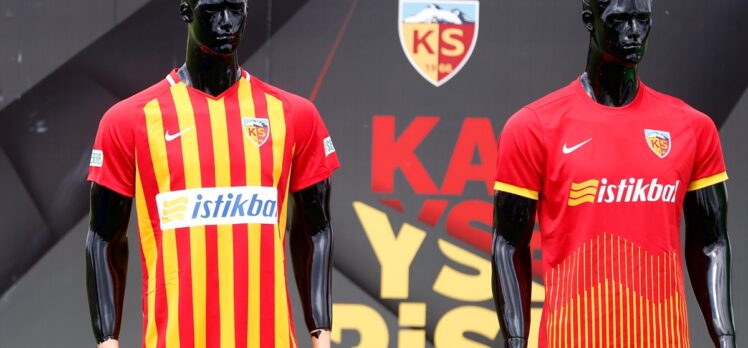 Yukatel Kayserispor yeni sezon formalarını tanıttı