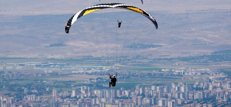 12. Ali Dağı Yamaç Paraşütü Mesafe Şampiyonası, Kayseri'de başladı