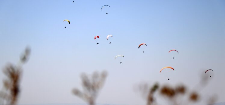 12. Ali Dağı Yamaç Paraşütü Türkiye Mesafe Şampiyonası, Kayseri'de devam ediyor