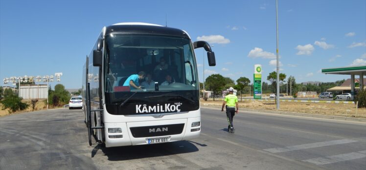 Afyonkarahisar'da şehirler arası yolcu otobüsleri denetleniyor