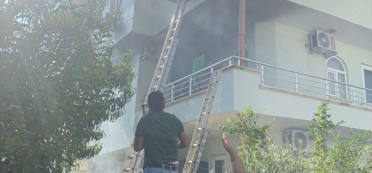 Antalya'da otel lojmanında çıkan yangın söndürüldü