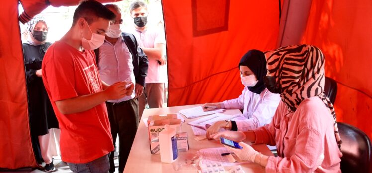 Aşılamada “turuncu” kategorideki Gümüşhane'de gençlere “aşı olun” çağrısı