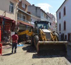 Bozkurt Esnaf ve Sanatkarlar Odası Başkanı Kasap, ilçe esnafının yüzde 98'inin selden etkilendiğini söyledi: