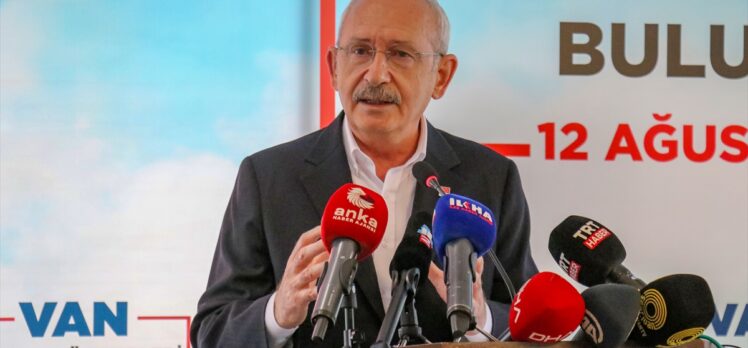 CHP Genel Başkanı Kılıçdaroğlu, Van'da kanaat önderleriyle bir araya geldi: