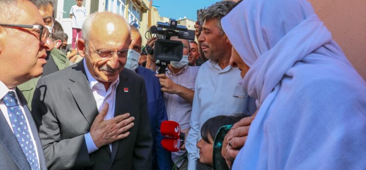 CHP Genel Başkanı Kılıçdaroğlu, Van'da selden zarar gören vatandaşları ziyaret etti: