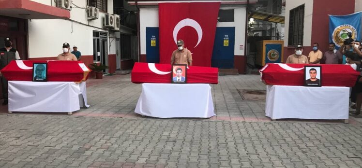 Düşen yangın söndürme uçağında yaşamını yitiren 3 Türk personel için Adana'da tören düzenlendi