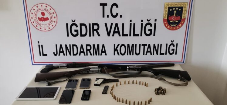 Iğdır'da sosyal medya üzerinden terör propagandası yaptığı iddiasıyla 3 kişi yakalandı