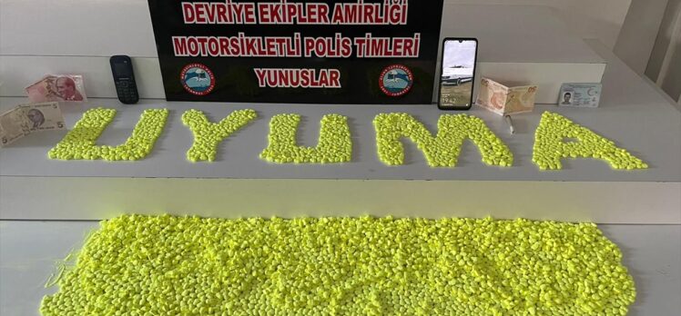 Kartal'da otomobilinde uyuşturucu ele geçirilen şüpheli gözaltına alındı