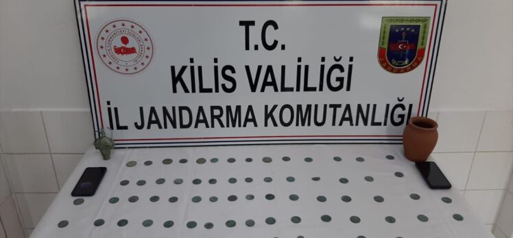 Kilis'te tarihi eser niteliği taşıdığı değerlendirilen 96 sikke ele geçirildi