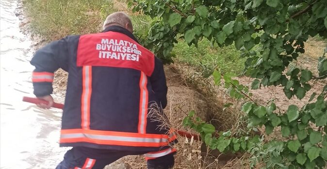 Malatya'da sel nedeniyle kapanan Darende-Esenbey Ilıca yolu ulaşıma açıldı