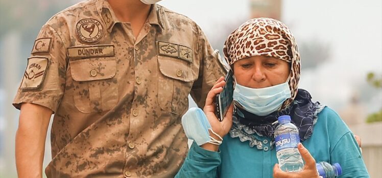 Antalya'da Akseki ve Gündoğmuş'taki orman yangınlarına havadan ve karadan müdahale ediliyor